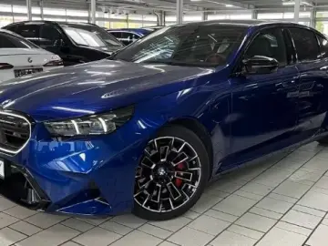 BMW M5 XxDr M-Drive Ventilation 360 DAProf Carbon