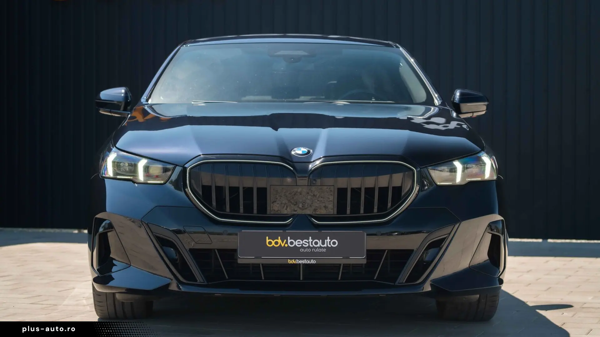 BMW Seria 5 520d xDrive M-Sport Aut.