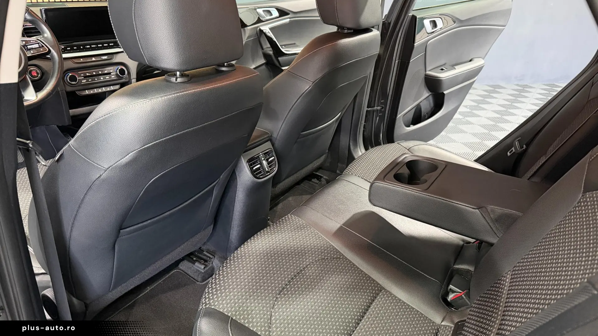 KIA Xceed 2020 — imagine 18
