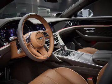BENTLEY Flying Spur Mulliner Hybrid