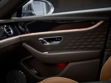 BENTLEY Flying Spur Mulliner Hybrid