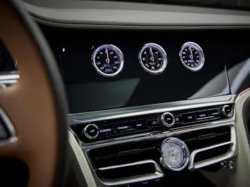 BENTLEY Flying Spur Mulliner Hybrid