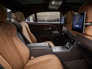 BENTLEY Flying Spur Mulliner Hybrid