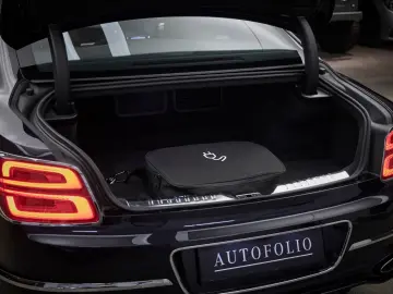 BENTLEY Flying Spur Mulliner Hybrid