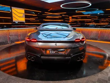 FERRARI Roma 3.9 T V8 Spider DCT