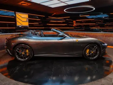 FERRARI Roma 3.9 T V8 Spider DCT