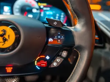 FERRARI Roma 3.9 T V8 Spider DCT