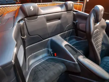 FERRARI Roma 3.9 T V8 Spider DCT