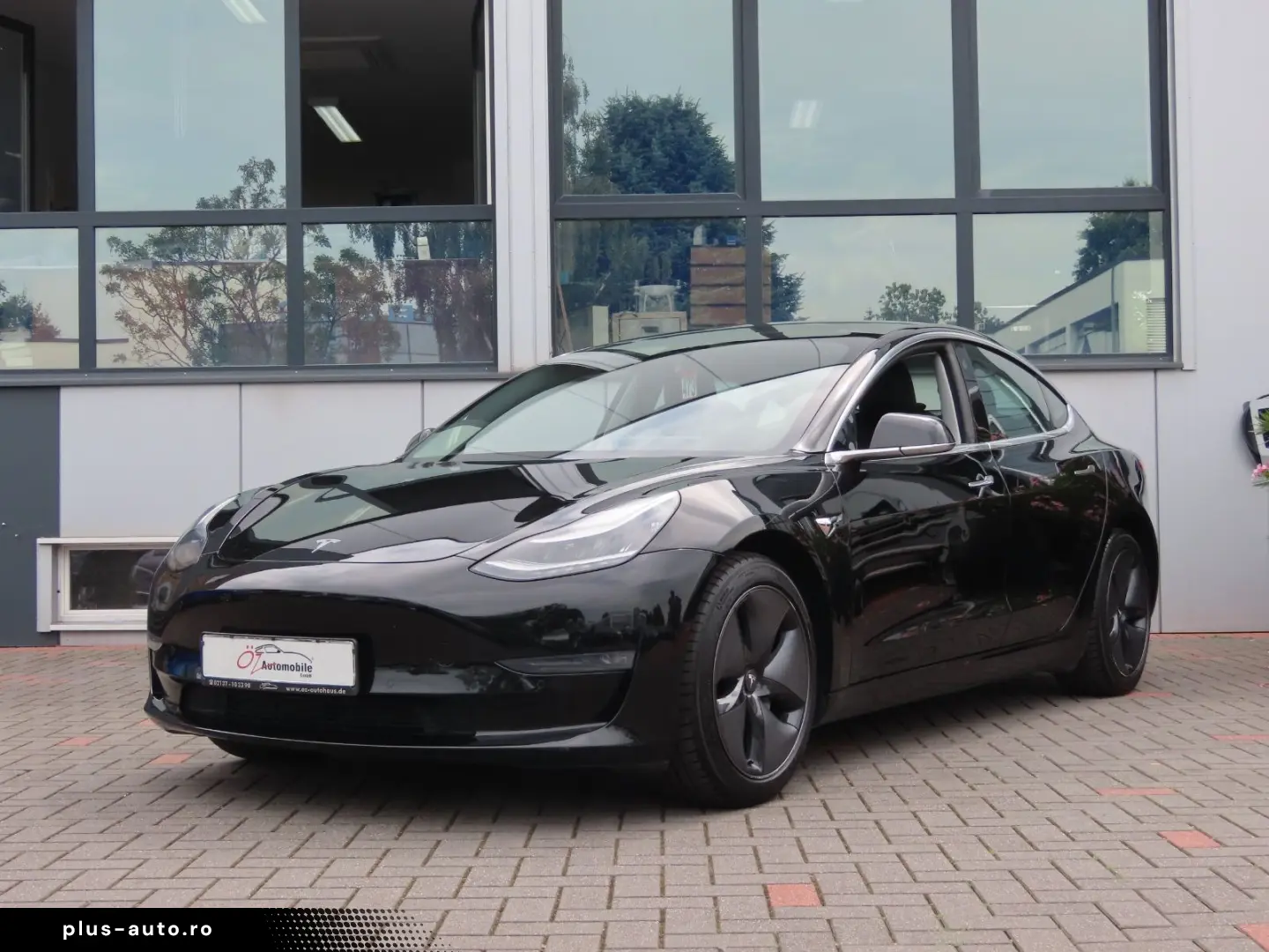 TESLA Model 3 Long Range Dual AWD 75 KWH