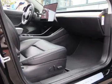TESLA Model 3 Long Range Dual AWD 75 KWH