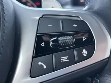 BMW X4 M40d Laser HUD 360