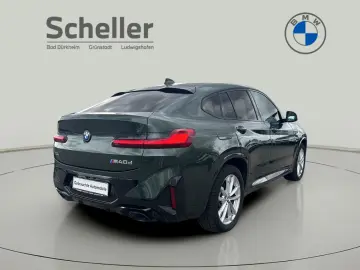 BMW X4 M40d Head-Up