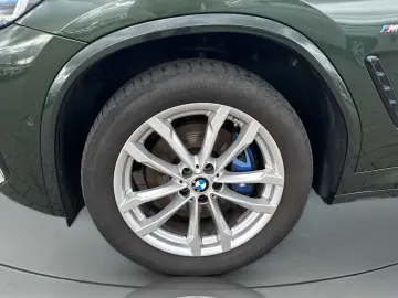 BMW X4 M40d Head-Up