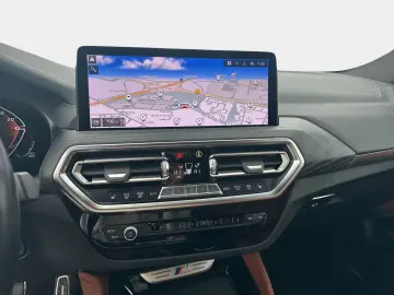 BMW X4 M40d Head-Up