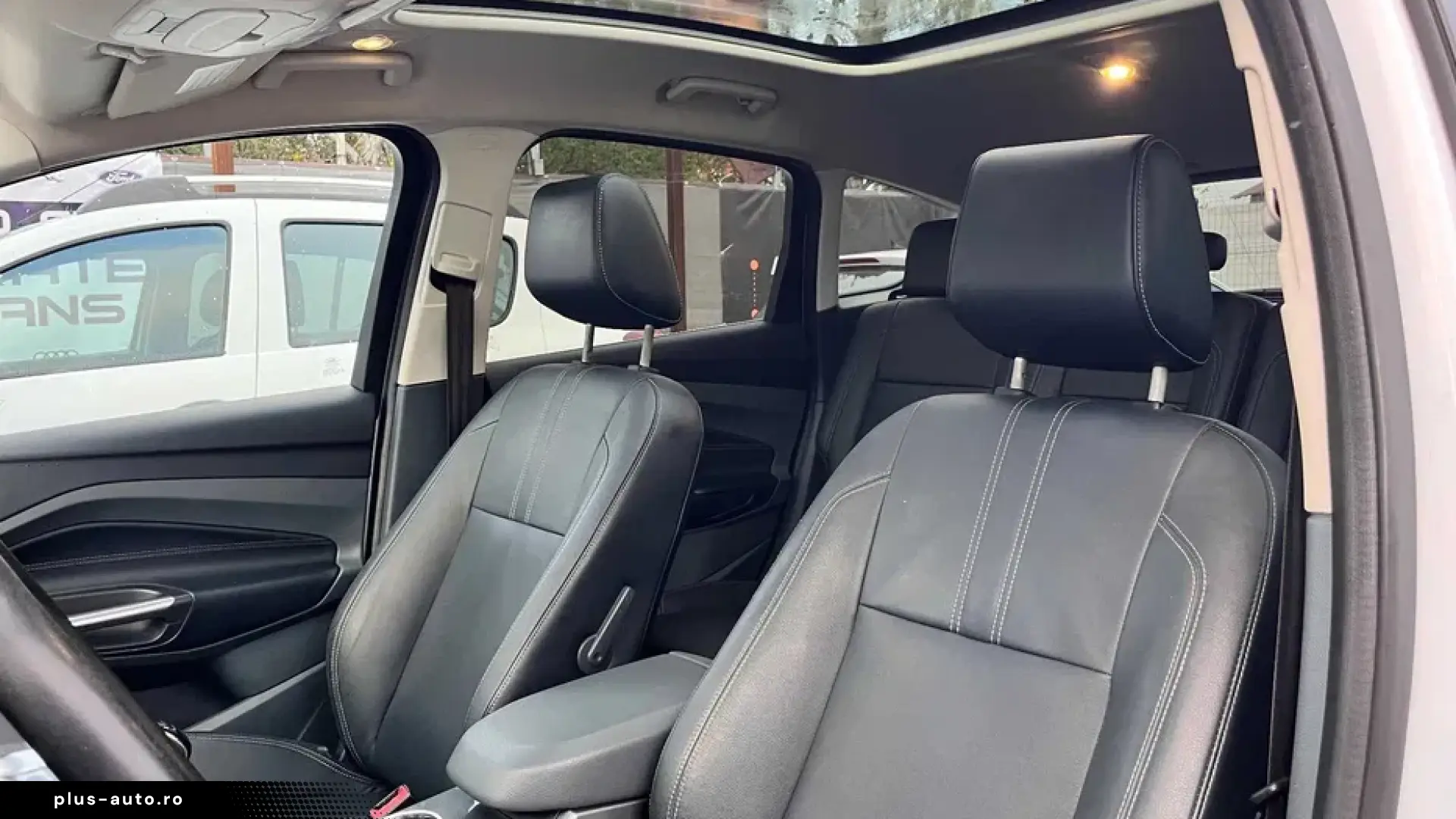 Ford Cmax 1.6i Navi-Piele-Xenon-Camera-Panorama