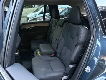 VOLVO XC90 B5 AWD Plus Bright HUD 360 H&K