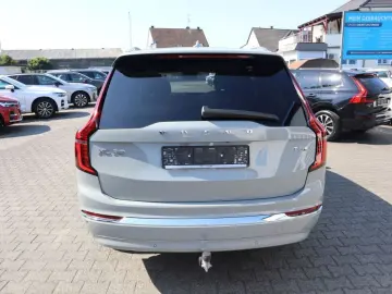 VOLVO XC90 T8 AWD Plug-in Hybrid 360