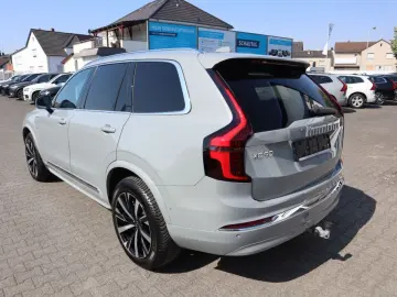 VOLVO XC90 T8 AWD Plug-in Hybrid 360