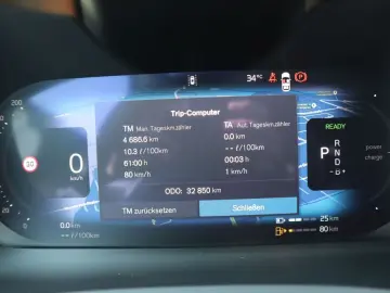 VOLVO XC90 T8 AWD Plug-in Hybrid 360