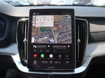 VOLVO XC90 T8 AWD Plug-in Hybrid 360