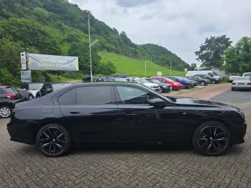 BMW 740 7 740 d xDrive M Sport