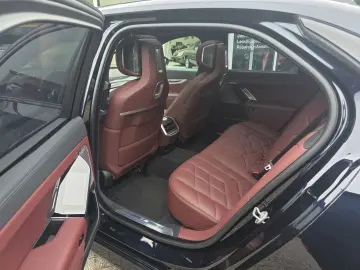 BMW 740 7 740 d xDrive M Sport