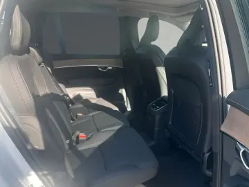 VOLVO XC90 T8 AWD Plus Dark 7-Seats