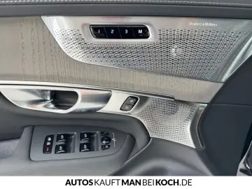 VOLVO XC90 T8 PHEV Ultra Dark AWD Massage Ventil AirSusp B&W