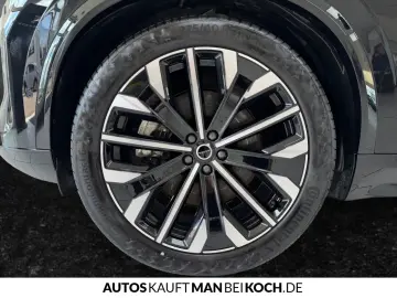 VOLVO XC90 T8 PHEV Ultra Dark AWD Massage Ventil AirSusp B&W