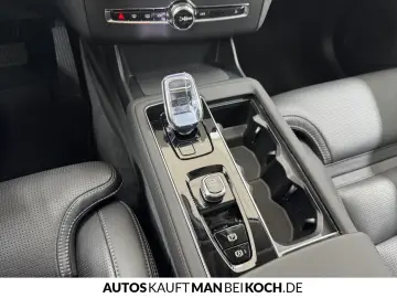 VOLVO XC90 T8 PHEV Ultra Dark AWD Massage Ventil AirSusp B&W
