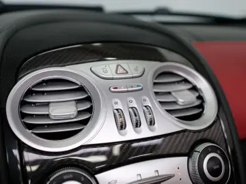 MERCEDES-BENZ SLR  Roadster  EXCLUSIV CARBON 1 OF 520