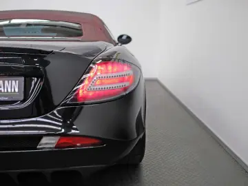 MERCEDES-BENZ SLR  Roadster  EXCLUSIV CARBON 1 OF 520