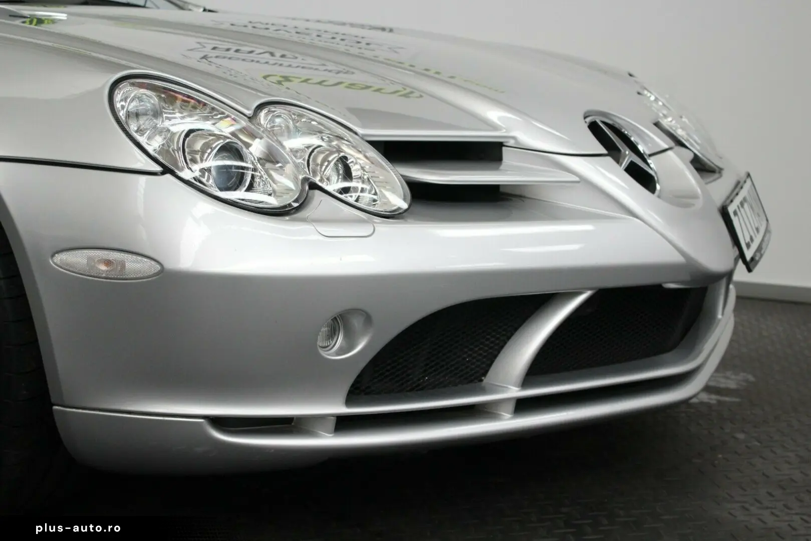 MERCEDES-BENZ SLR McLaren Coupé DT.AUSLIEF WENIG KM KERAMIK