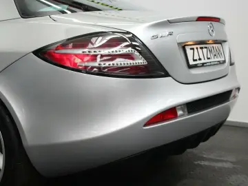 MERCEDES-BENZ SLR McLaren Coupé DT.AUSLIEF WENIG KM KERAMIK