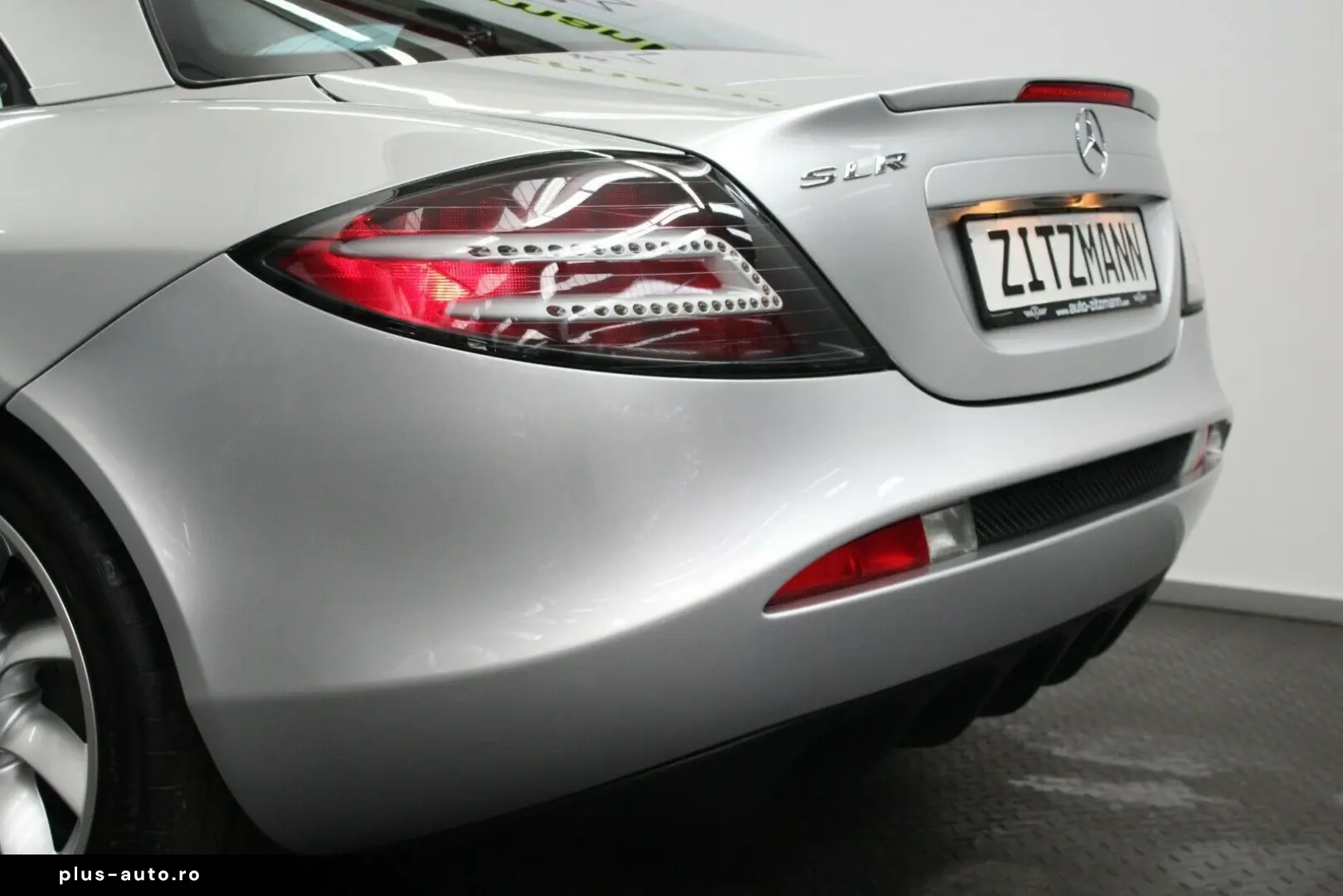 MERCEDES-BENZ SLR McLaren Coupé DT.AUSLIEF WENIG KM KERAMIK