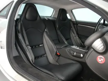 MERCEDES-BENZ SLR McLaren Coupé DT.AUSLIEF WENIG KM KERAMIK
