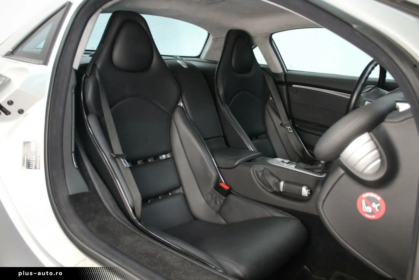 MERCEDES-BENZ SLR McLaren Coupé DT.AUSLIEF WENIG KM KERAMIK