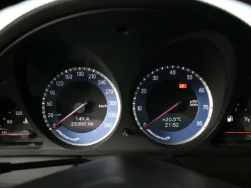 MERCEDES-BENZ SLR McLaren Coupé DT.AUSLIEF WENIG KM KERAMIK