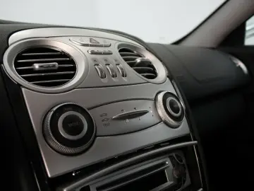 MERCEDES-BENZ SLR McLaren Coupé DT.AUSLIEF WENIG KM KERAMIK