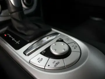 MERCEDES-BENZ SLR McLaren Coupé DT.AUSLIEF WENIG KM KERAMIK