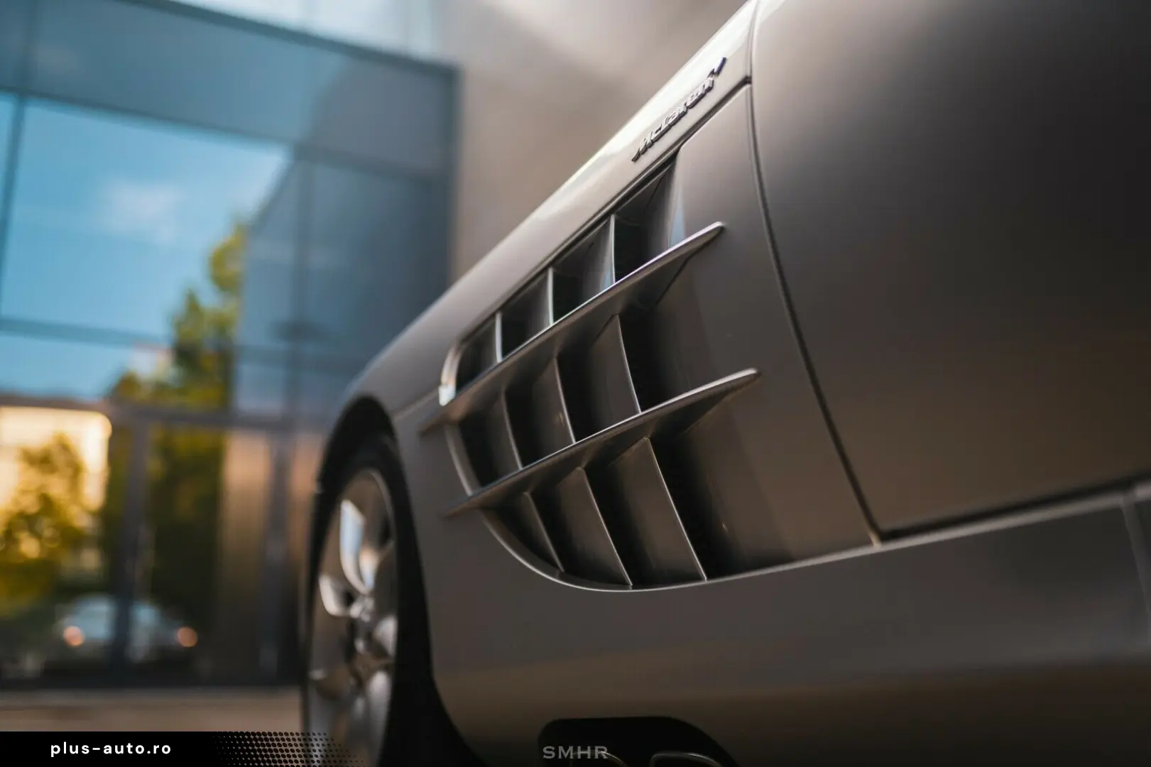MERCEDES-BENZ SLR McLaren Coupé DT.AUSLIEF WENIG KM KERAMIK