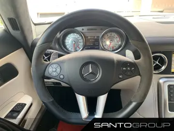 MERCEDES-BENZ SLS AMG Roadster Kamera   AMG-Matt-Sonderlack