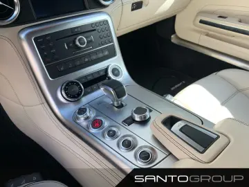 MERCEDES-BENZ SLS AMG Roadster Kamera   AMG-Matt-Sonderlack