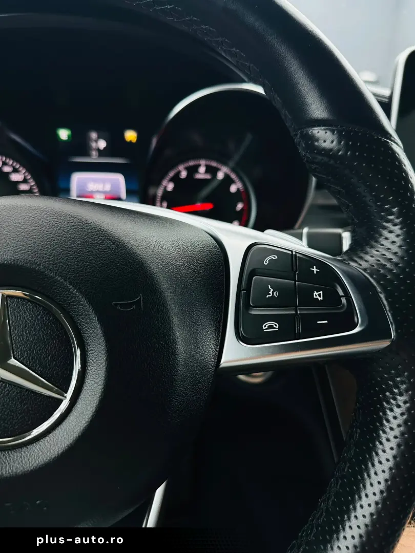MERCEDESBENZ Glc 250 2017 2.0i E6 4X4 Garantie 12 Luni Rate