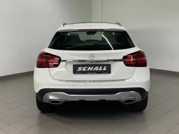 MERCEDES-BENZ GLA 220 4M URBAN PANO AHK LED NAVI PARK-PILOT