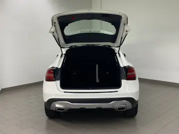 MERCEDES-BENZ GLA 220 4M URBAN PANO AHK LED NAVI PARK-PILOT