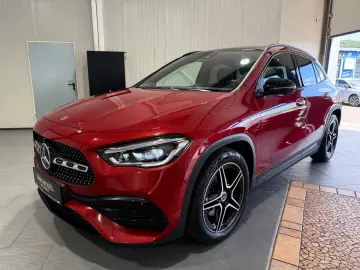 MERCEDES-BENZ GLA 220 d 4Matic  AMG-LINE MULTIBEAM PANO AHK