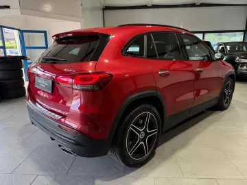 MERCEDES-BENZ GLA 220 d 4Matic  AMG-LINE MULTIBEAM PANO AHK
