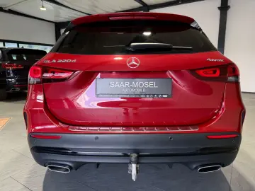 MERCEDES-BENZ GLA 220 d 4Matic  AMG-LINE MULTIBEAM PANO AHK