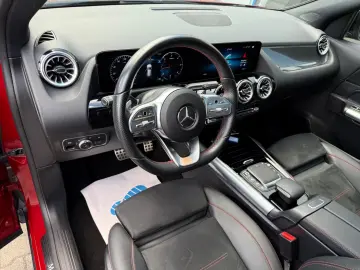 MERCEDES-BENZ GLA 220 d 4Matic  AMG-LINE MULTIBEAM PANO AHK